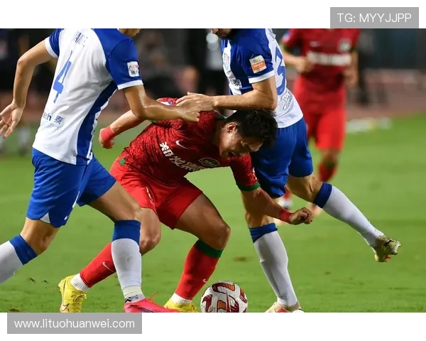 全球足球风云变幻各大洲赛事争锋运动员成名背后那些鲜为人知的故事 全球足球风云变幻各大洲赛事争锋运动员成名背后那些鲜为人知的故事