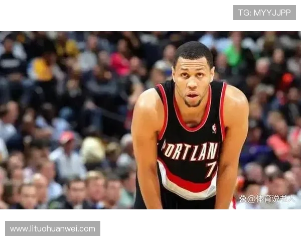 德维恩·韦德：从篮球场上的传奇到人生新篇章的转折与启示