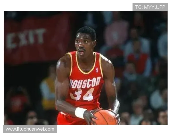 哈基姆奥拉朱旺传奇生涯回顾从尼日利亚少年到NBA超级巨星