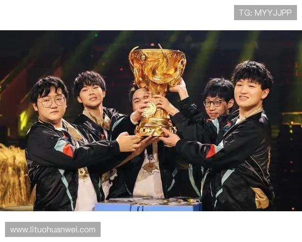 电竞赛事激战正酣 各大战队全力以赴争夺年度冠军荣誉 电竞赛事激战正酣 各大战队全力以赴争夺年度冠军荣誉