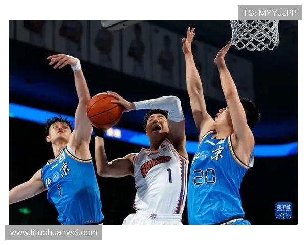 CBA精彩回放上海队对阵北京队的激烈比赛视频分享