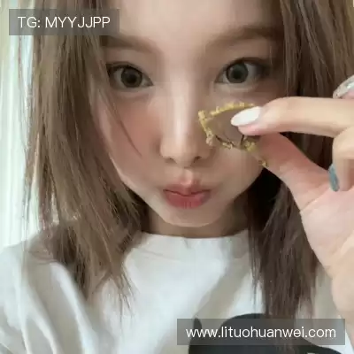 劳麟非